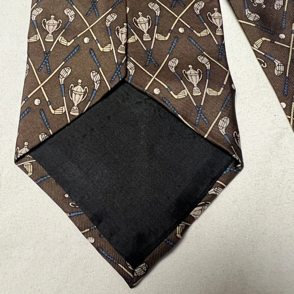 Wembley Silk Golf Novelty Tie Brown Trophy Golf Clubs Pattern Necktie‎ Fathers